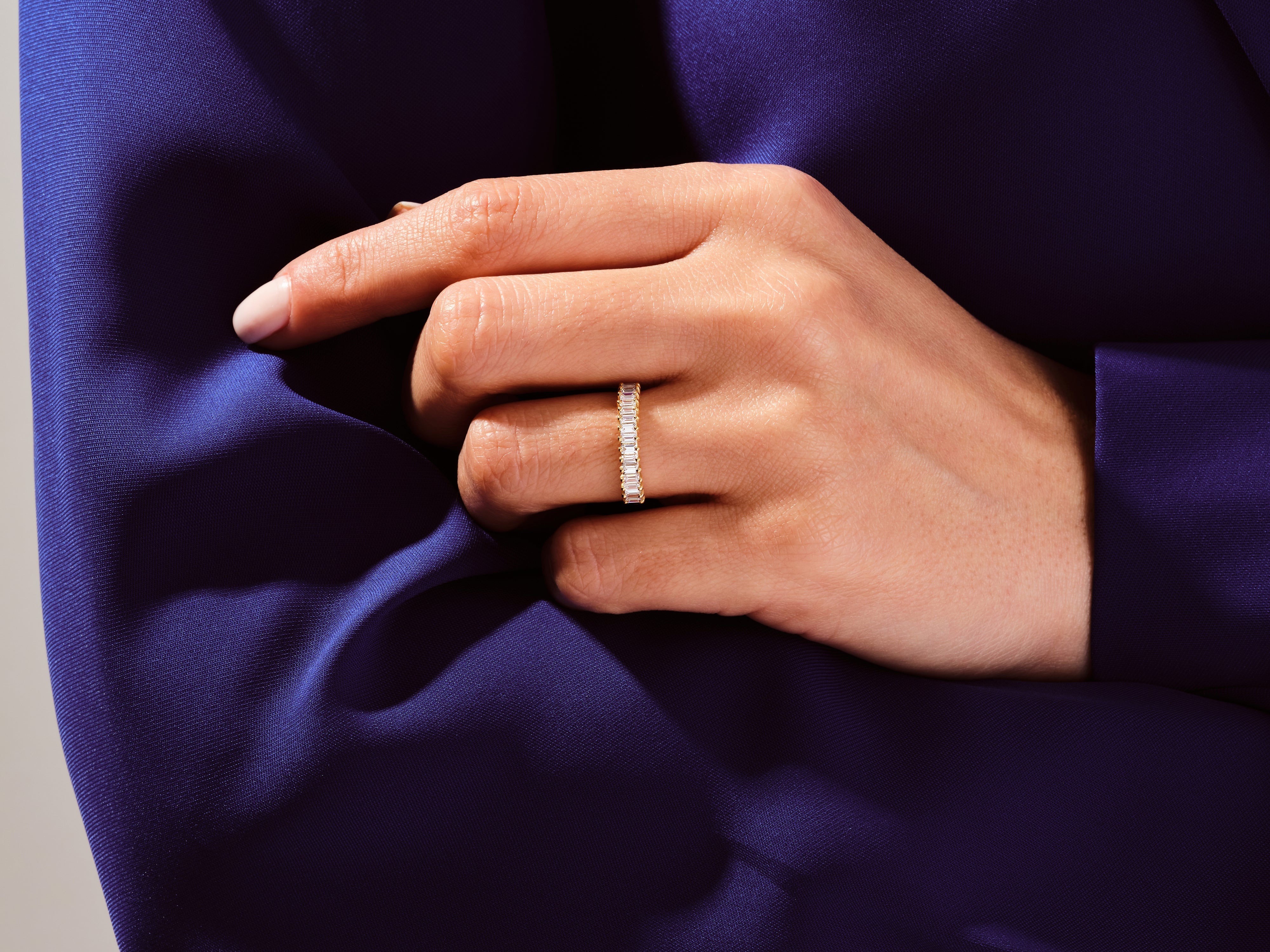 0.75 KARAT HALF ETERNITY BAGET YÜZÜK