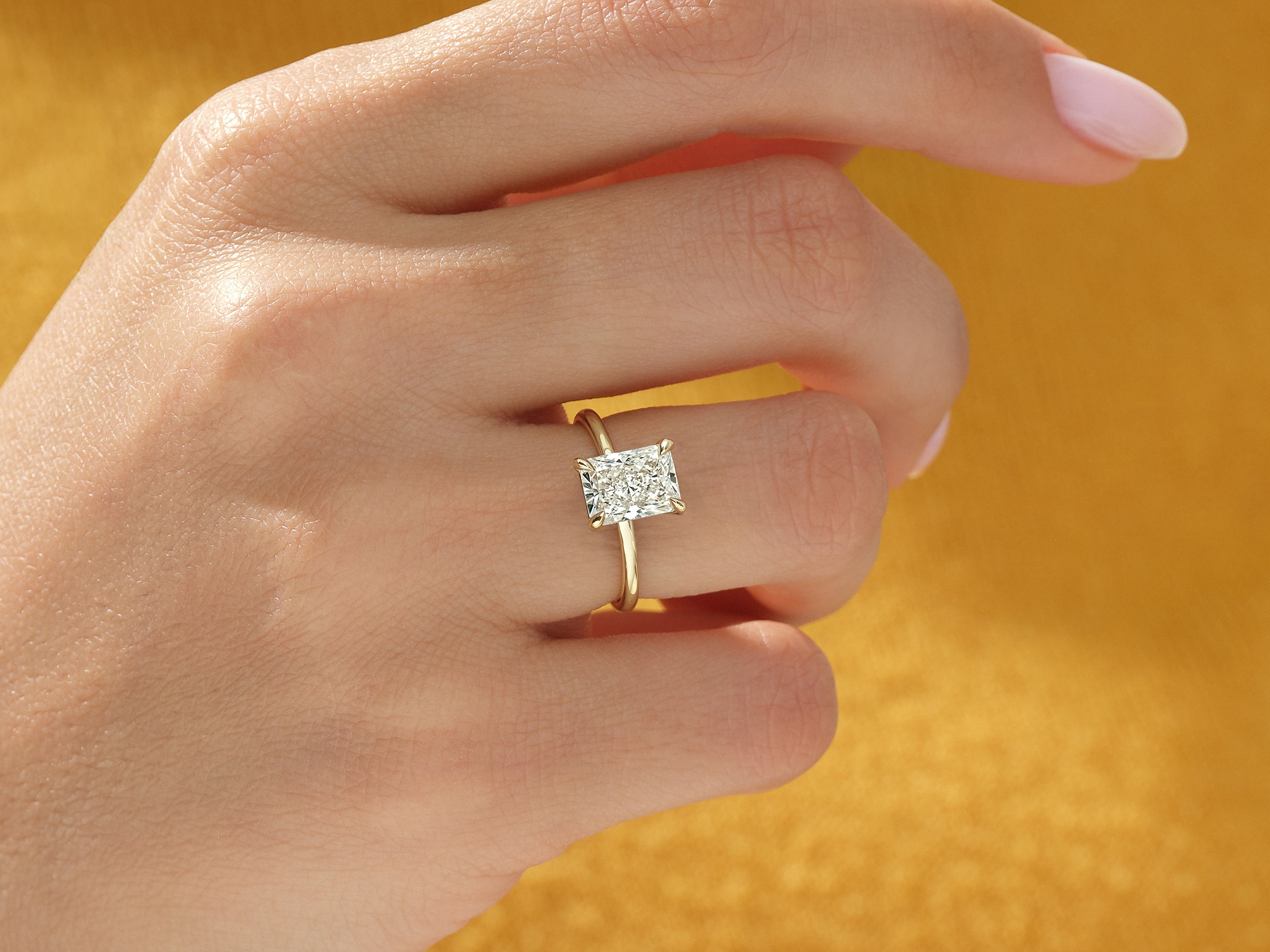 RADIANT TEKTAŞ YÜZÜK