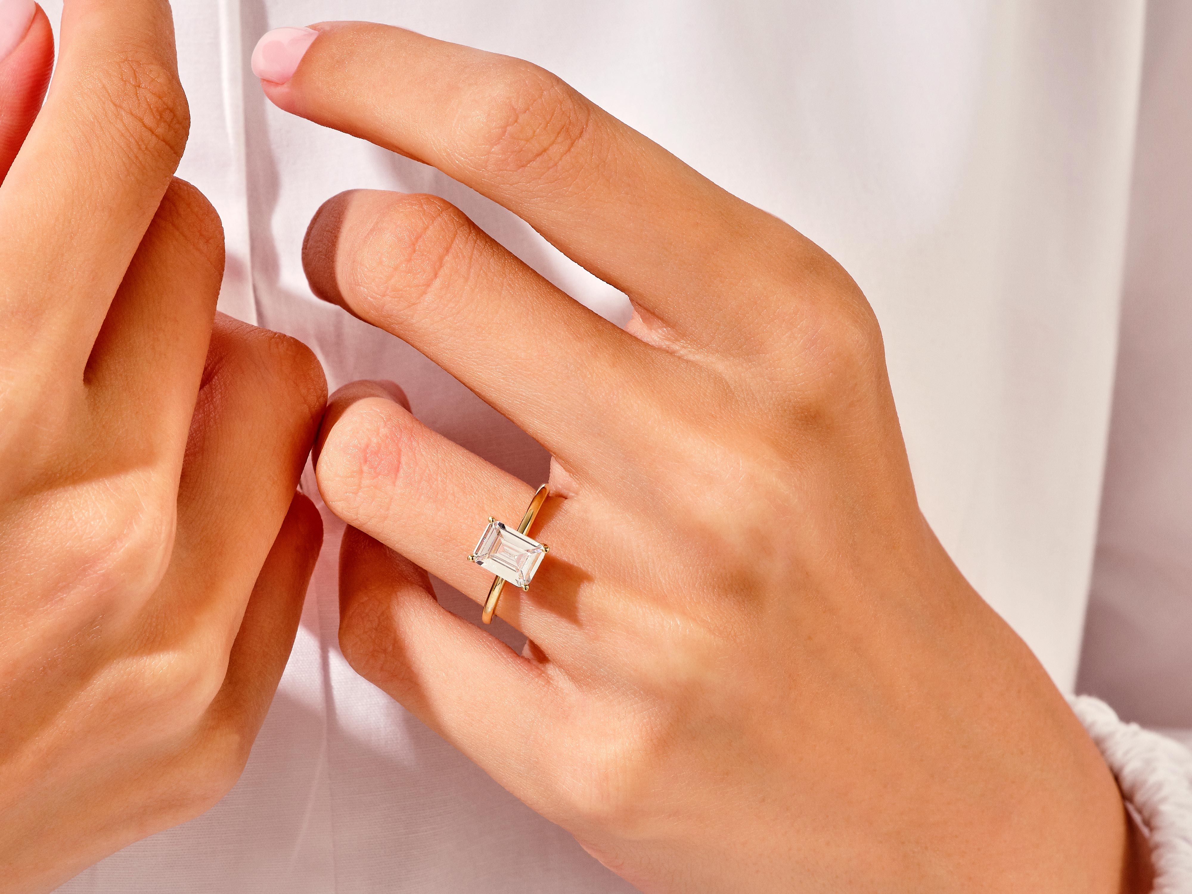 EMERALD TEKTAŞ YÜZÜK